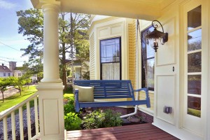 porch swing in newburyport