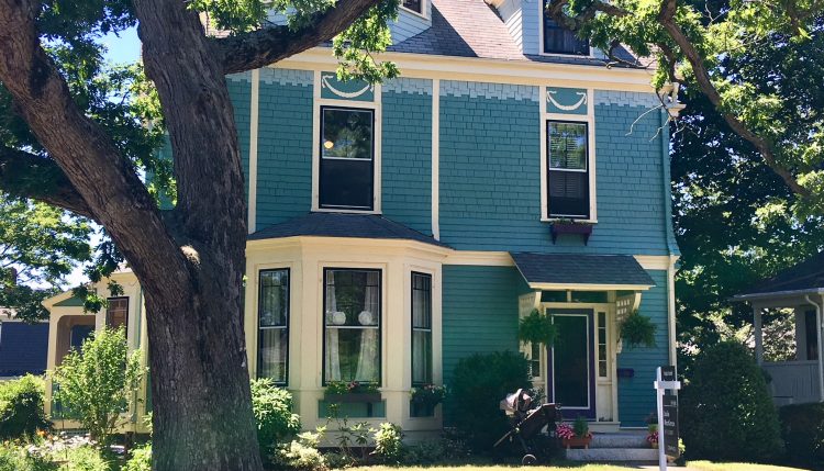 victorian with tree out front