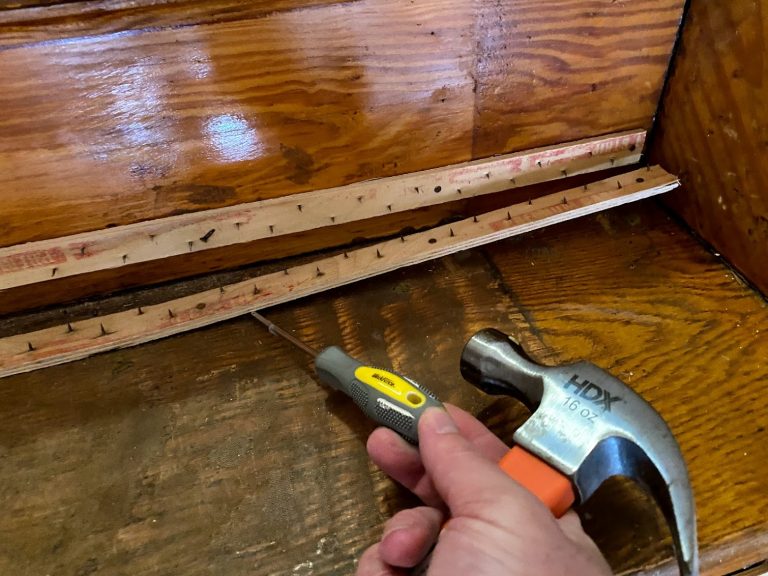 How to pull up carpet on hardwood stairs House & Hammer