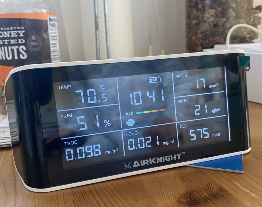 air quality monitor in kitchen before cooking, showing normal readings